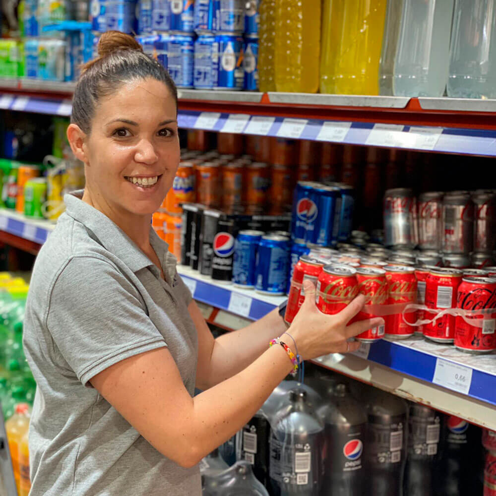 Limpiadora supermercado online Cash Discamo en la Puebla de Cazalla